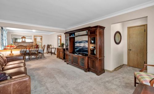 3105 102nd St, Chicago, IL 60805-3516