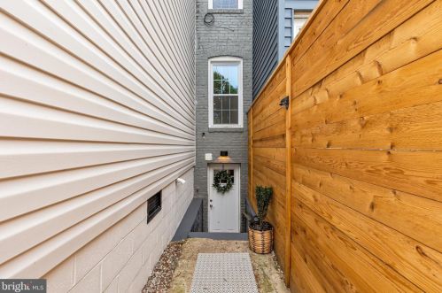 815 Longfellow St, Washington DC  20011-8205 exterior