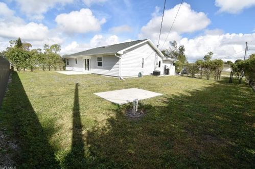 2773 54 St, Naples FL 34116-7522 exterior