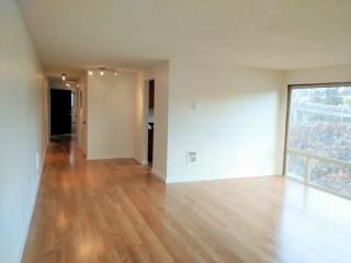 7101 6th Ave, Seattle WA  98115-5437 exterior