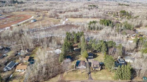 8725 Lawn St, Duluth MN 55810-1543 exterior