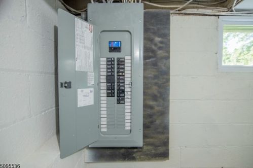 451 River Rd, Rahway NJ  07065-4203 exterior