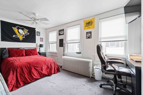 1815 Fox Way, Pittsburgh PA  15203-1731 exterior