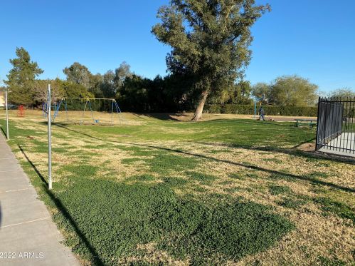 1802 Campo Bello Dr, Phoenix, AZ 85022-2145