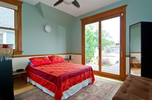 5210 Magnolia Ave, Chicago IL 60660-1405 exterior