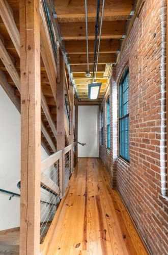 407 Pine St, Providence RI 02903-4519 exterior