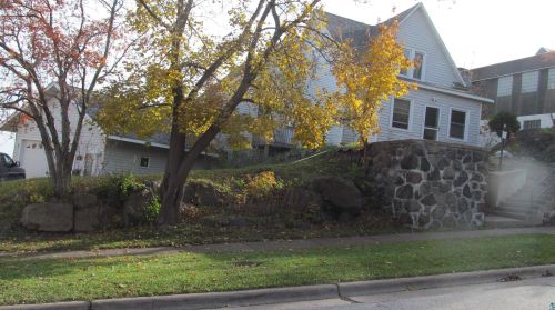 614 4 St, Duluth MN 55810-1719 exterior