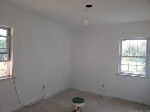 49 Derby Nck Rd, Derby CT exterior