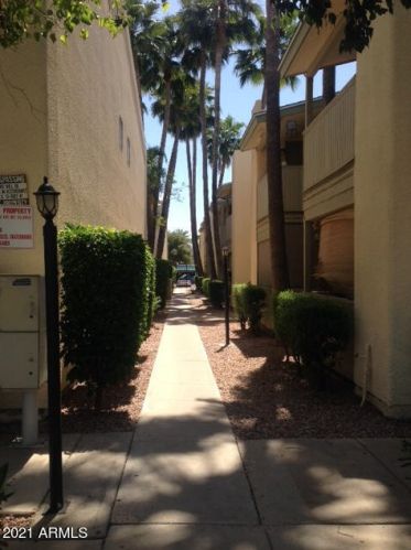 729 Coolidge St, Phoenix AZ  85013-2636 exterior