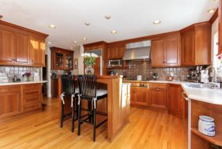 13 Armand Pl, Ridgefield CT  06877-3001 exterior