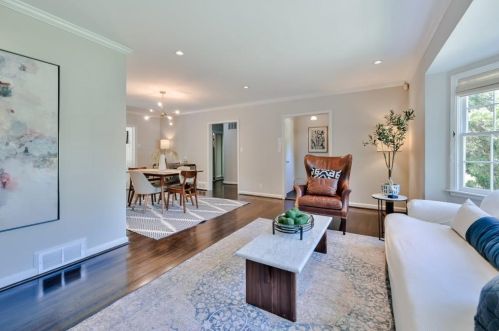 1257 Briar Hills Dr, Atlanta, GA 30306-2205