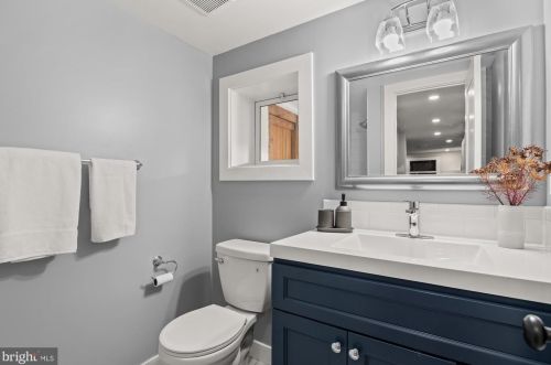 1807 Bay St, Washington DC  20003-2510 exterior