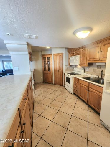 4209 Canada Stra, Tucson, AZ 85706-2921