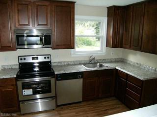 2010 Midway Ave, Chesapeake, VA 23324-2825