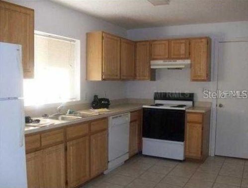 3111 Eleuthera Ln, Orlando FL  32827-5180 exterior