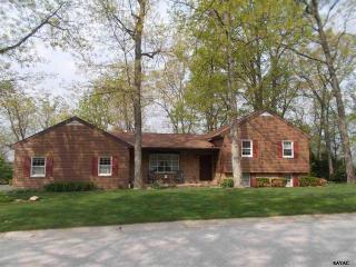 35 Bragg St, Hanover, PA 17331-9325