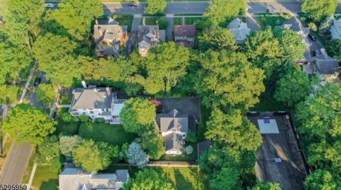 517 Clark St, Westfield NJ 07090-4012 exterior