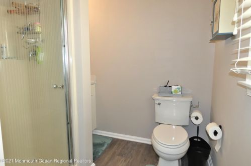 3031 Rte 35, Lavallette NJ 08735-1929 exterior