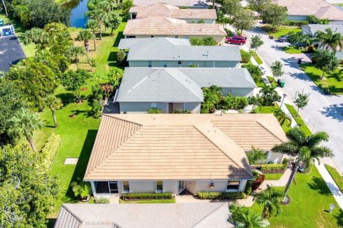 228 Coconut Key Way, Fort Pierce FL 34986-1912 exterior