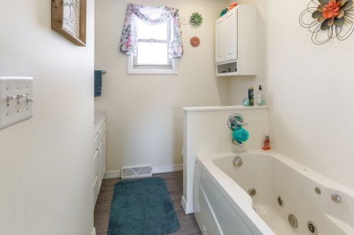 2505 8 St, Manitowoc WI 54220-6609 exterior