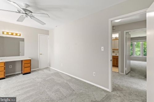 1921 Dundee Rd, Rockville MD exterior