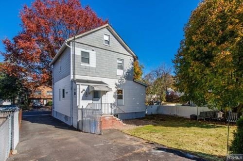 128 Grand St, N Milford NJ 07646-2626 exterior