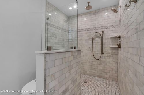 302 Trenton Ave, Point Pleasant Beach NJ 08742-2529 exterior