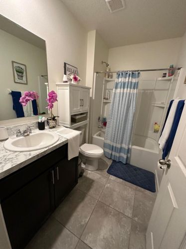 480 Nativity Ter, Fort Pierce FL  34984-3514 exterior