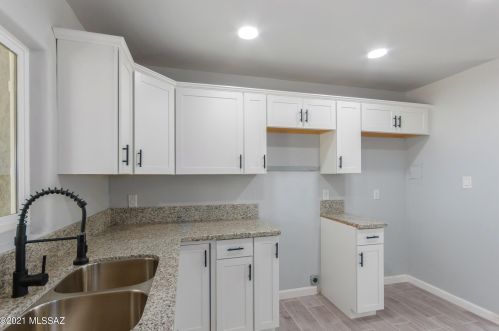 801 Kelso St, Tucson AZ  85705-4127 exterior