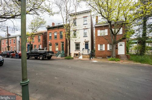 256 Clay St, Trenton NJ 08611-1716 exterior