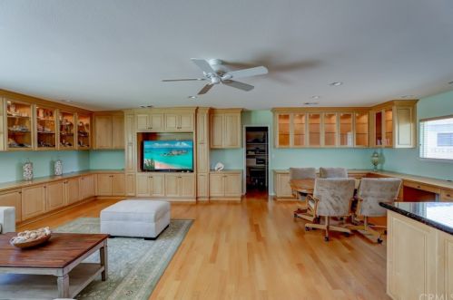 313 Lillie Ave, Fullerton CA 92831-4226 exterior