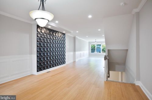 5725 17 St, Philadelphia PA 19132-3927 exterior