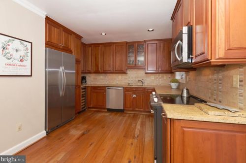 827 Royal St, Alexandria VA  22314-4340 exterior