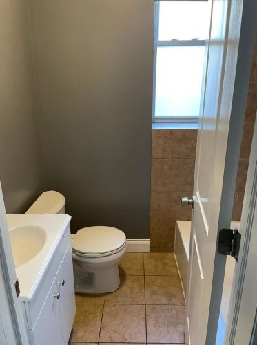 7048 Emerald Ave, Chicago IL 60621-2413 exterior