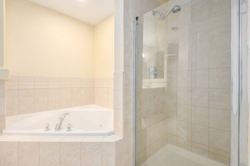 187 Mayo Ct, Elmhurst IL  60126-5158 exterior