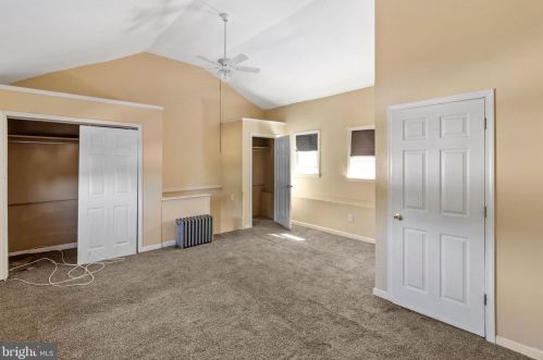 227 Lemonte St, Philadelphia PA 19128-4519 exterior