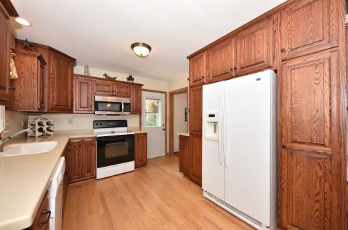 8096 61, Milwaukee WI 53223-3502 exterior