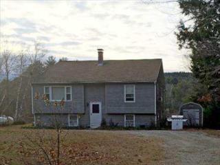 107 New Hampshire Dr, Concord NH  03303-7920 exterior