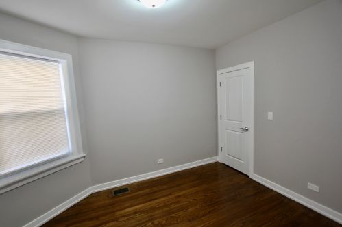 8620 Carpenter St, Chicago IL  60620-3311 exterior