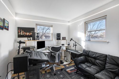 4508 Cedarcrest Ave, Kalamazoo MI 49024-9523 exterior