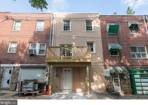 5715 20th St, Philadelphia, PA 19138-2901