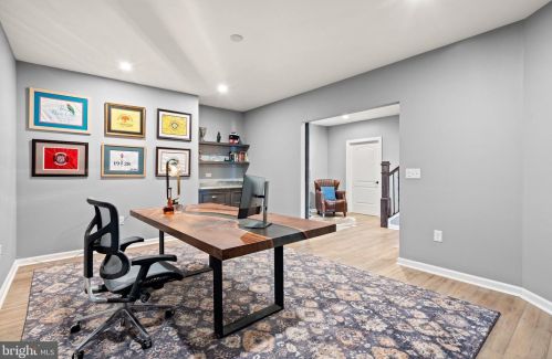 23073 Creighton Farms Dr, Leesburg VA 20175-6491 exterior