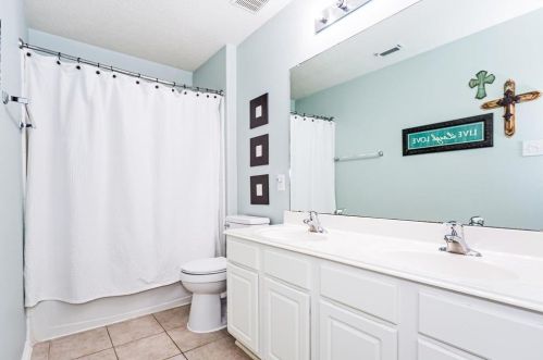 18115 Stone Trl Mnr Dr, Humble TX 77346-3525 exterior