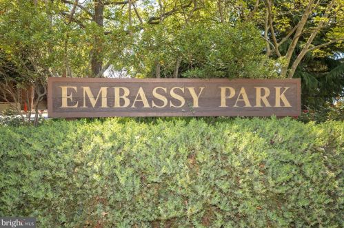 4383 Embassy Park Dr, Washington, DC 20016-3625