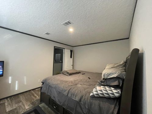 51 Clay Basket Ct, Defuniak Springs FL 32433-5095 exterior