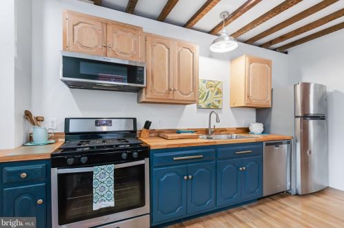 331 King St, Lancaster PA 17602-2961 exterior