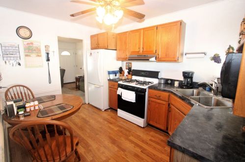 902 Westshire Dr, Joliet IL 60435-3847 exterior