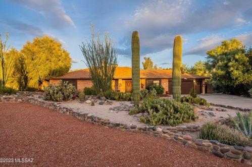 3502 Camino Esplanade, Tucson, AZ 85750-2215