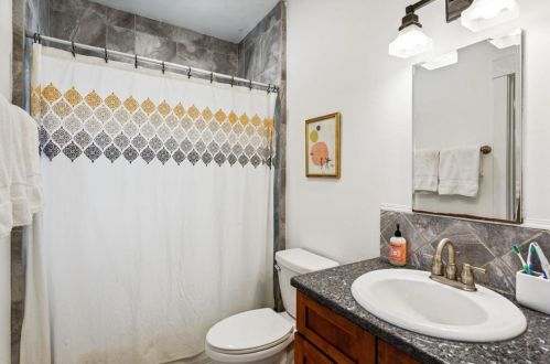 2491 Burtz St, Atlanta GA  30318-1802 exterior