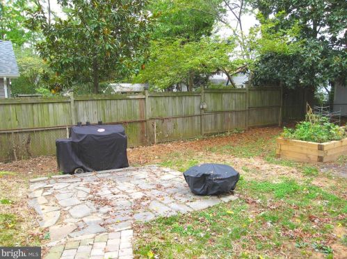 6621 Cavalier Dr, Alexandria VA 22307-1307 exterior